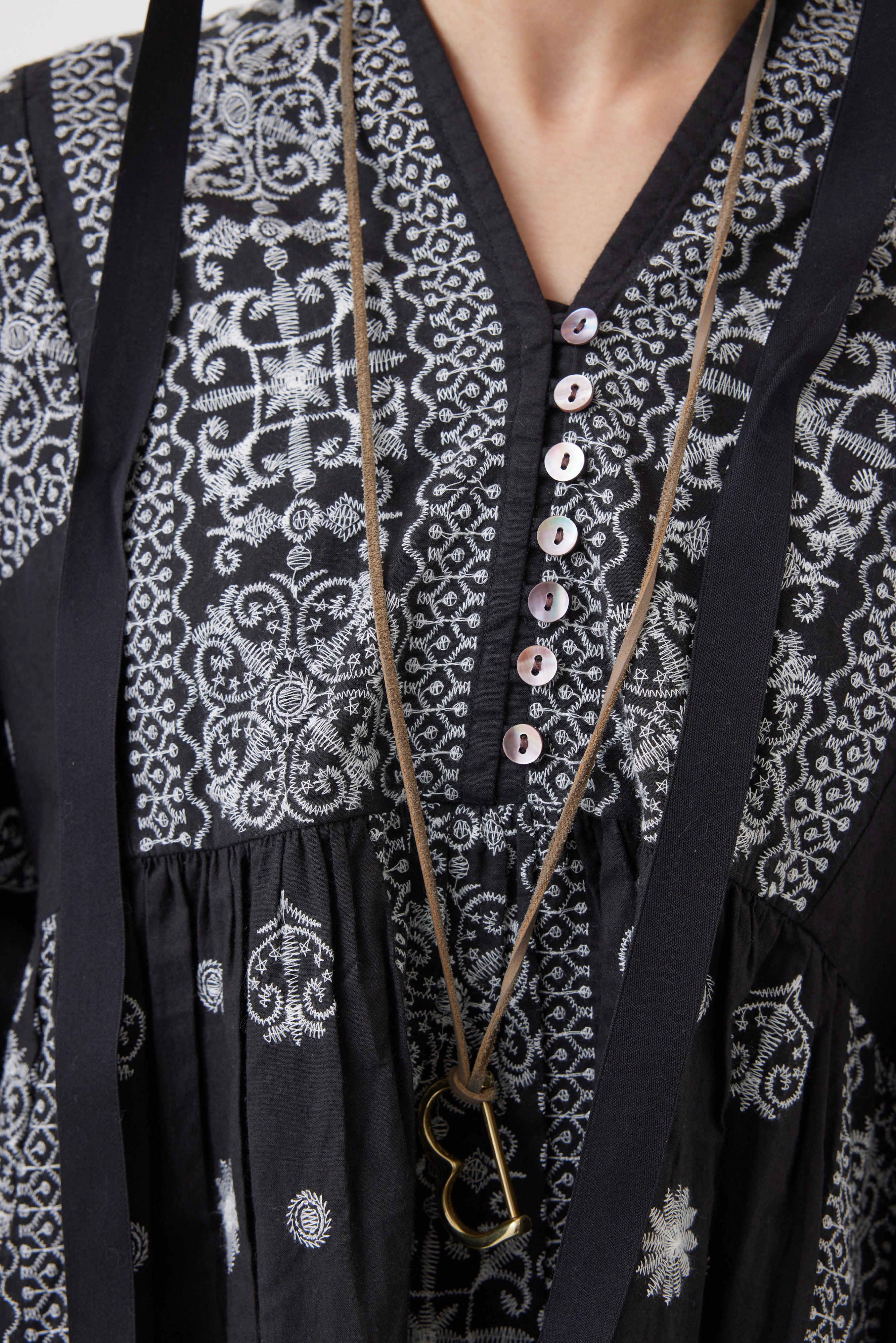 刺繍コットンブラウス(6251-541)