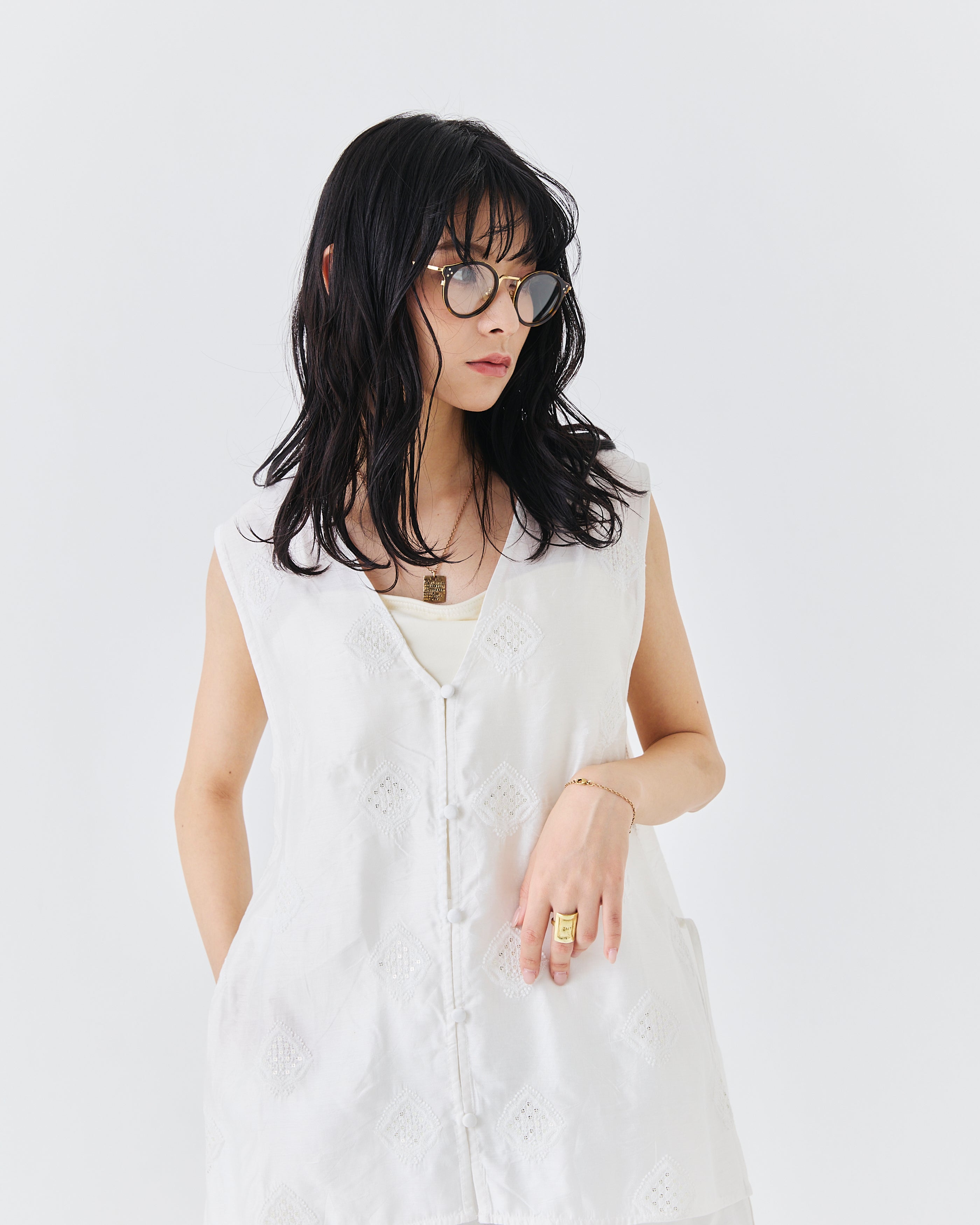 【3.20- 先行予約開始】インド刺繍レイヤード2WAYトップス(6266-319)