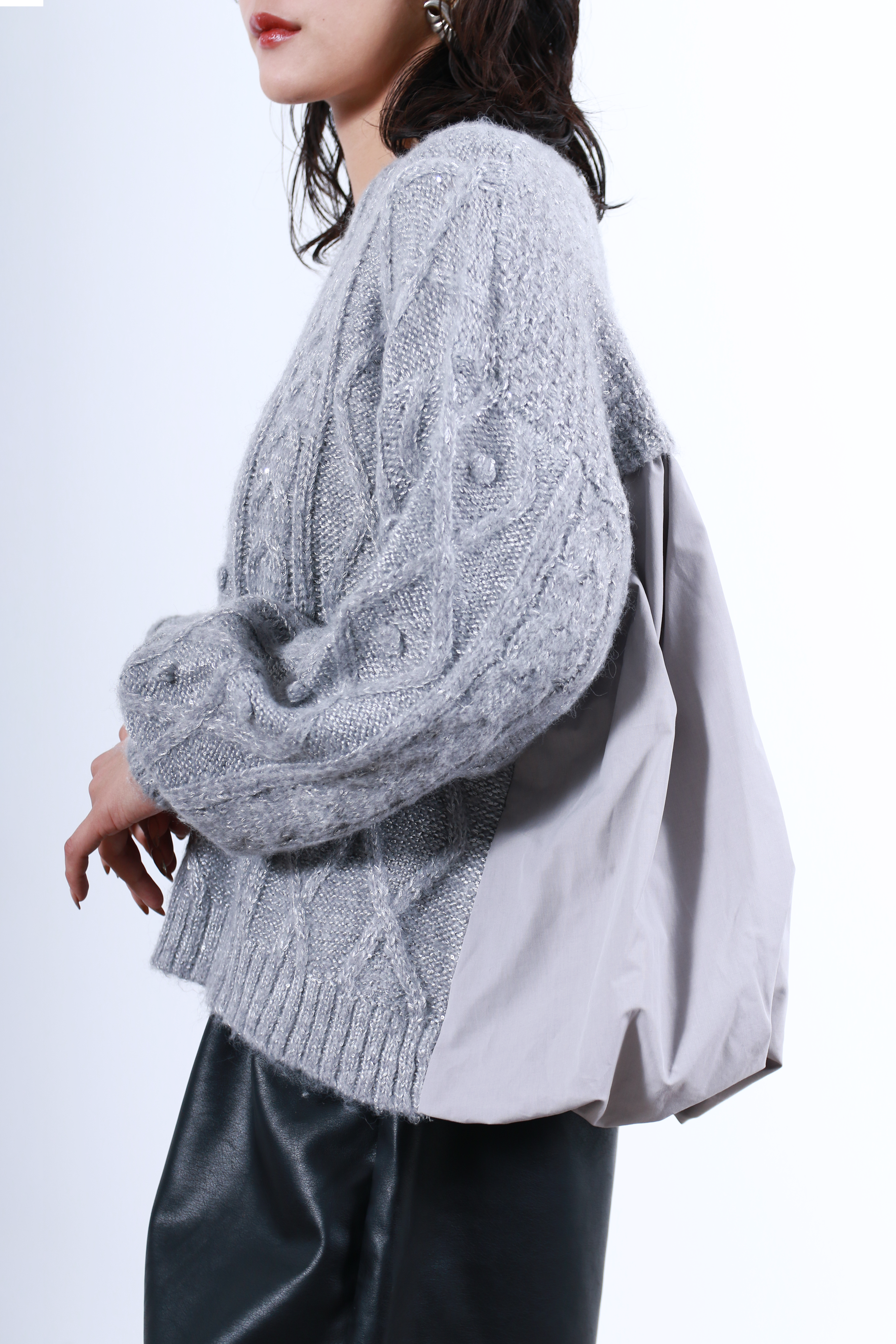 ケーブルニット×後ろバルーン布帛トップス(6263-515)