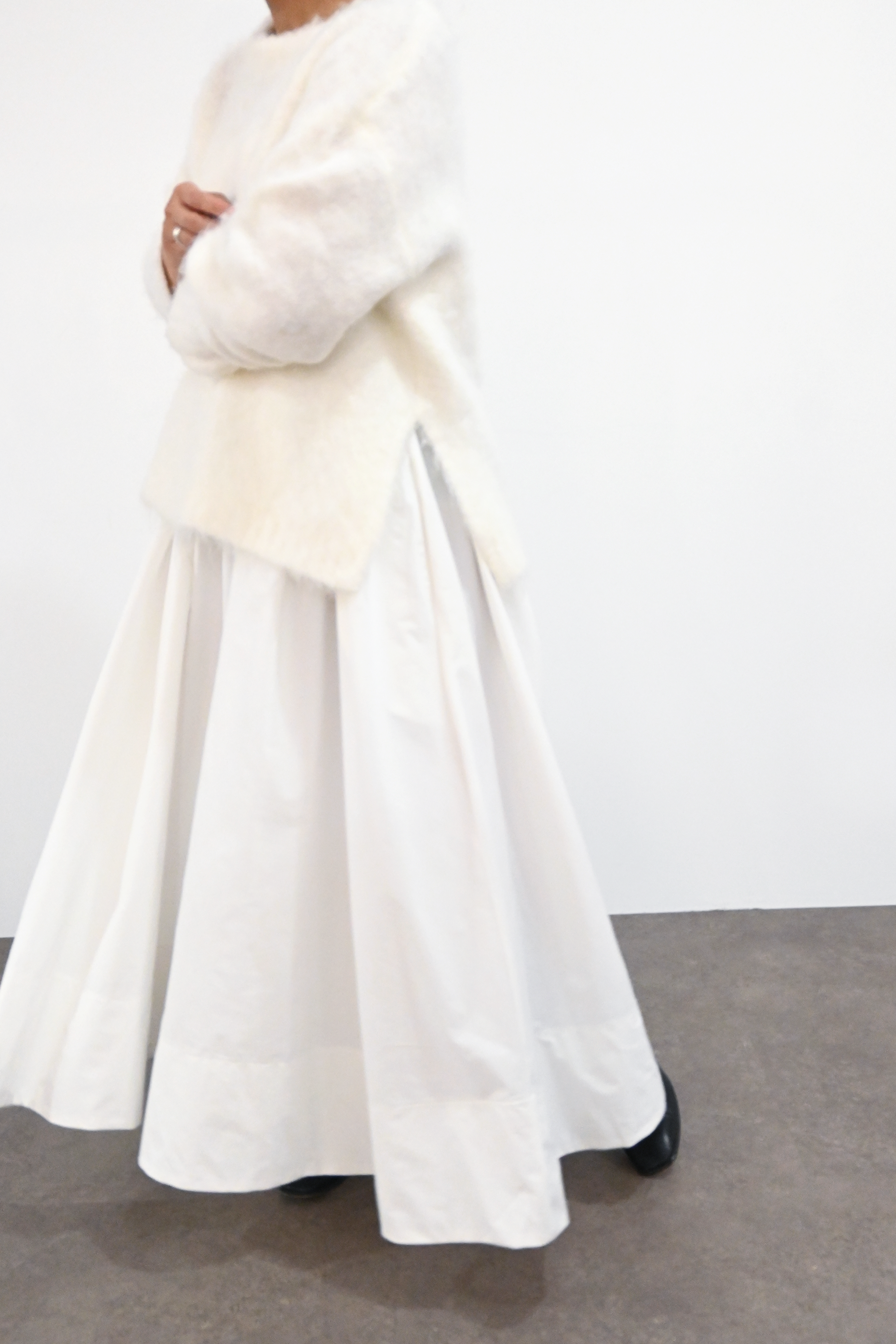 【Shikina×TORRAZZO】2WAYニット×ボリュームドレス(6265-302) 05.WHITE