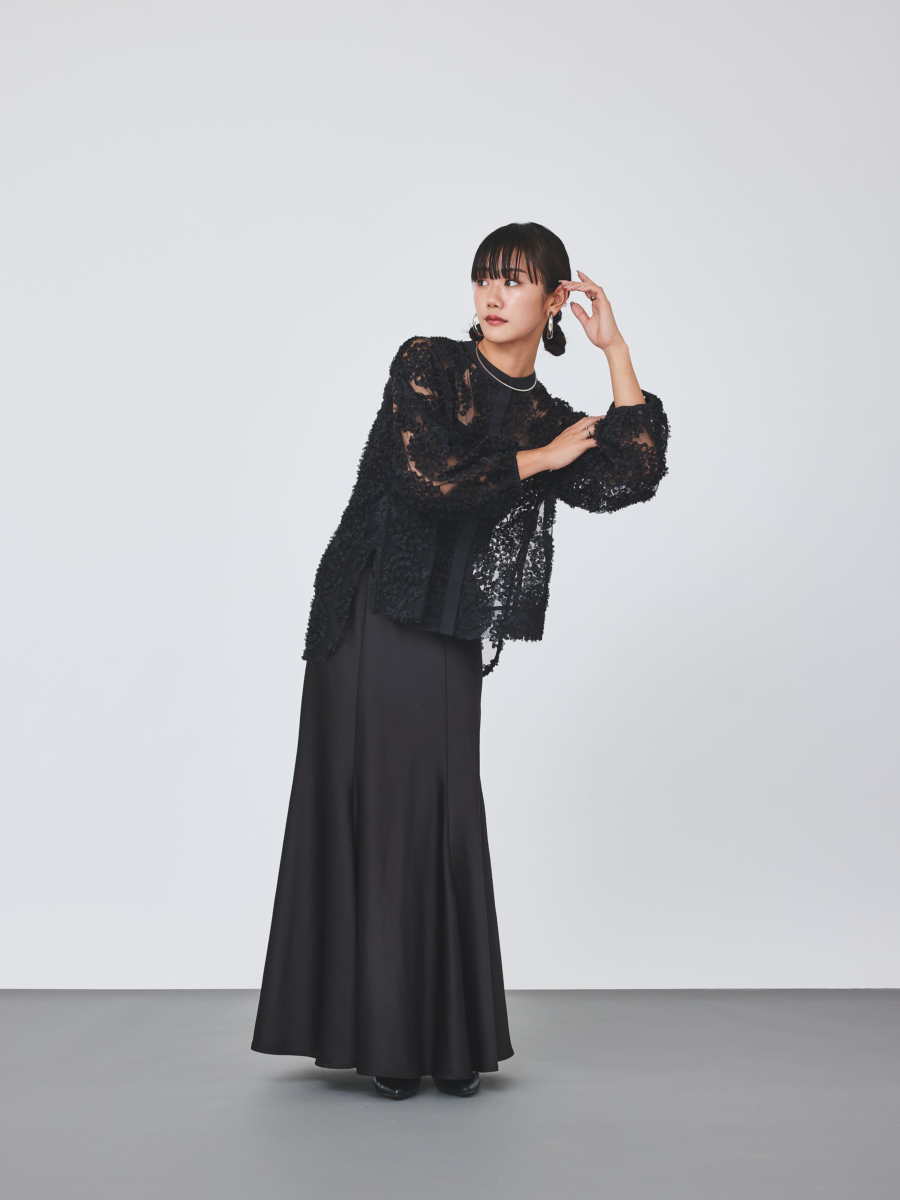 【先行予約】メッシュ刺繍レースブラウス(6259-482/6265-572)