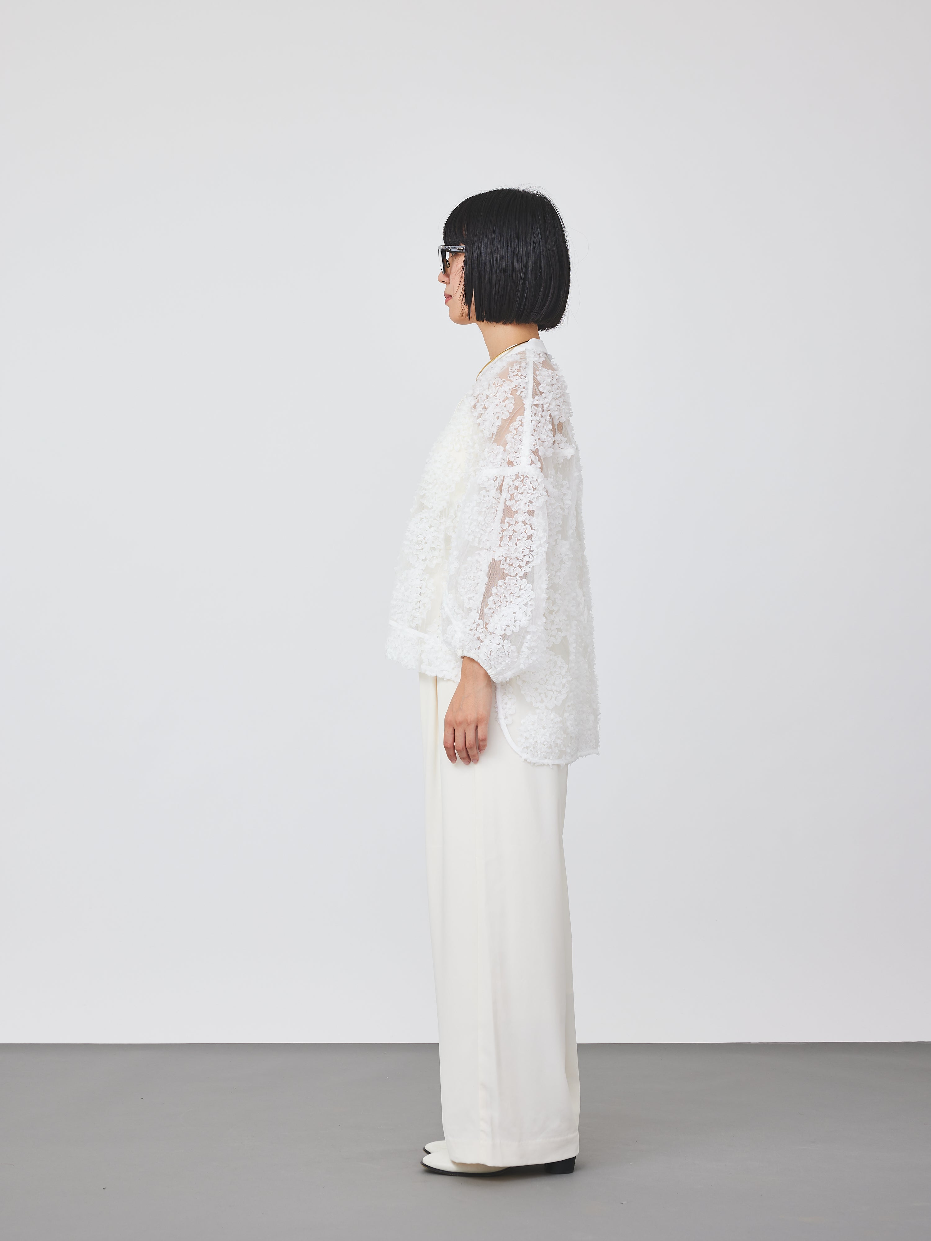 【先行予約】メッシュ刺繍レースブラウス(6259-482/6265-572)