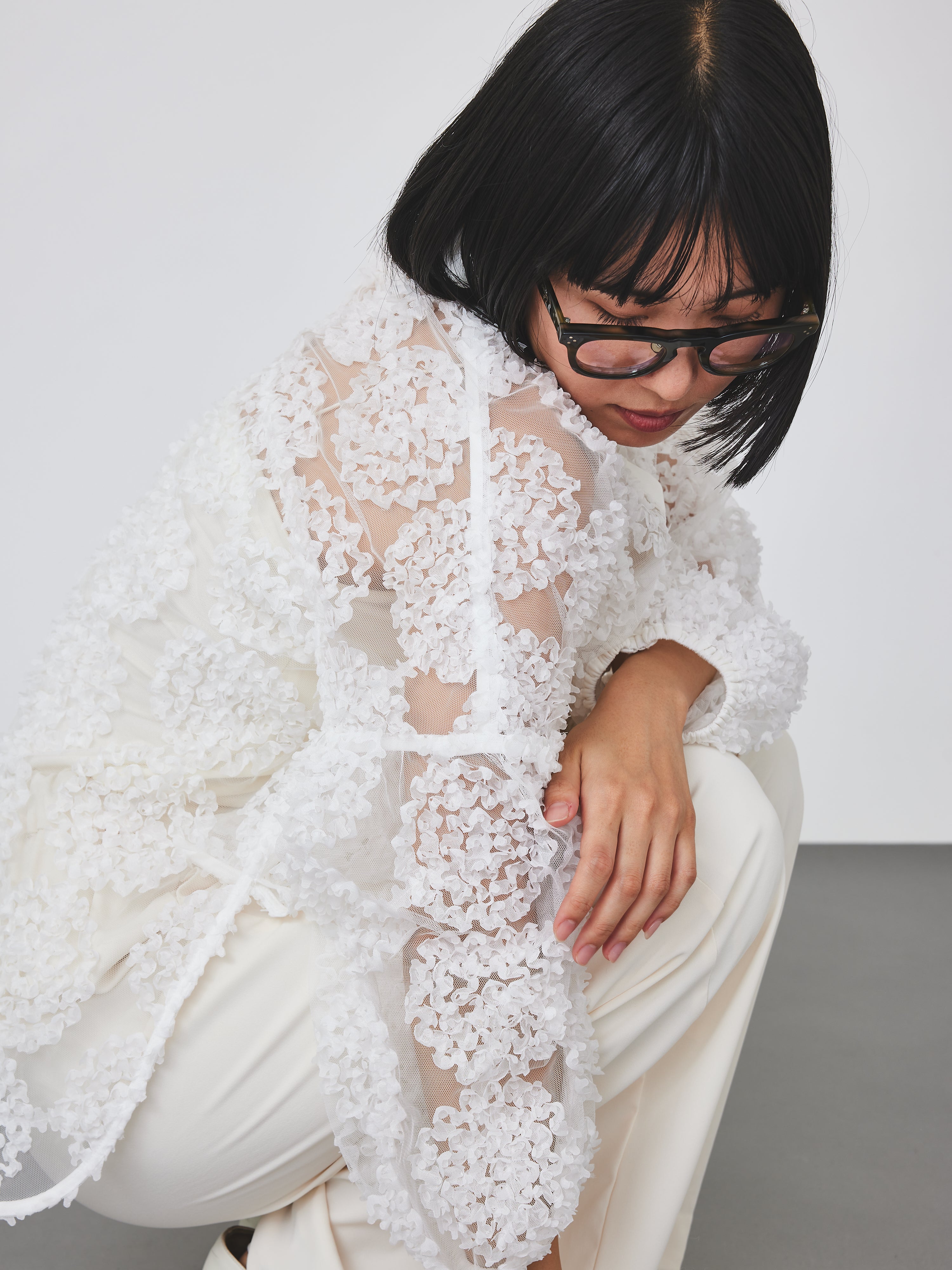 メッシュ刺繍レースブラウス(6259-482/6265-572)