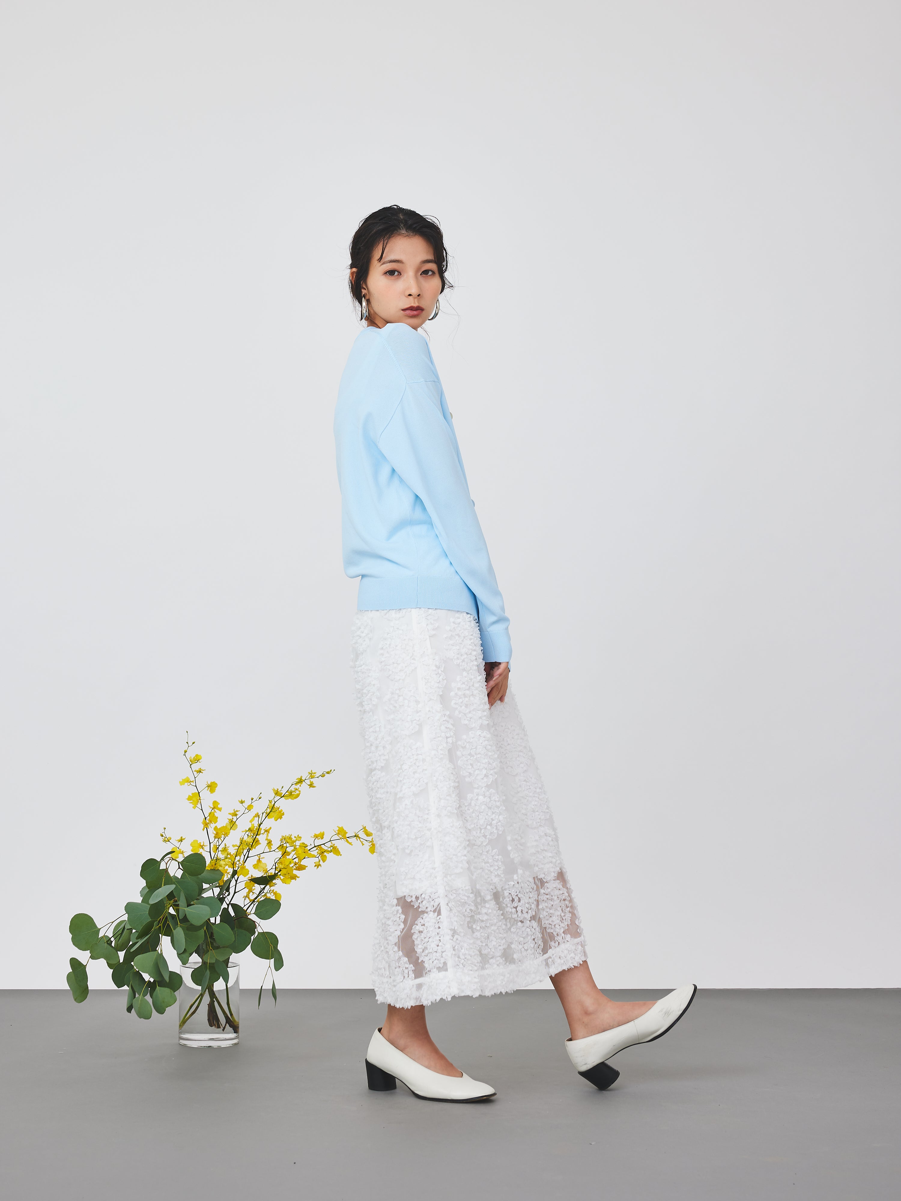 メッシュ刺繍Iラインスカート(6259-483)