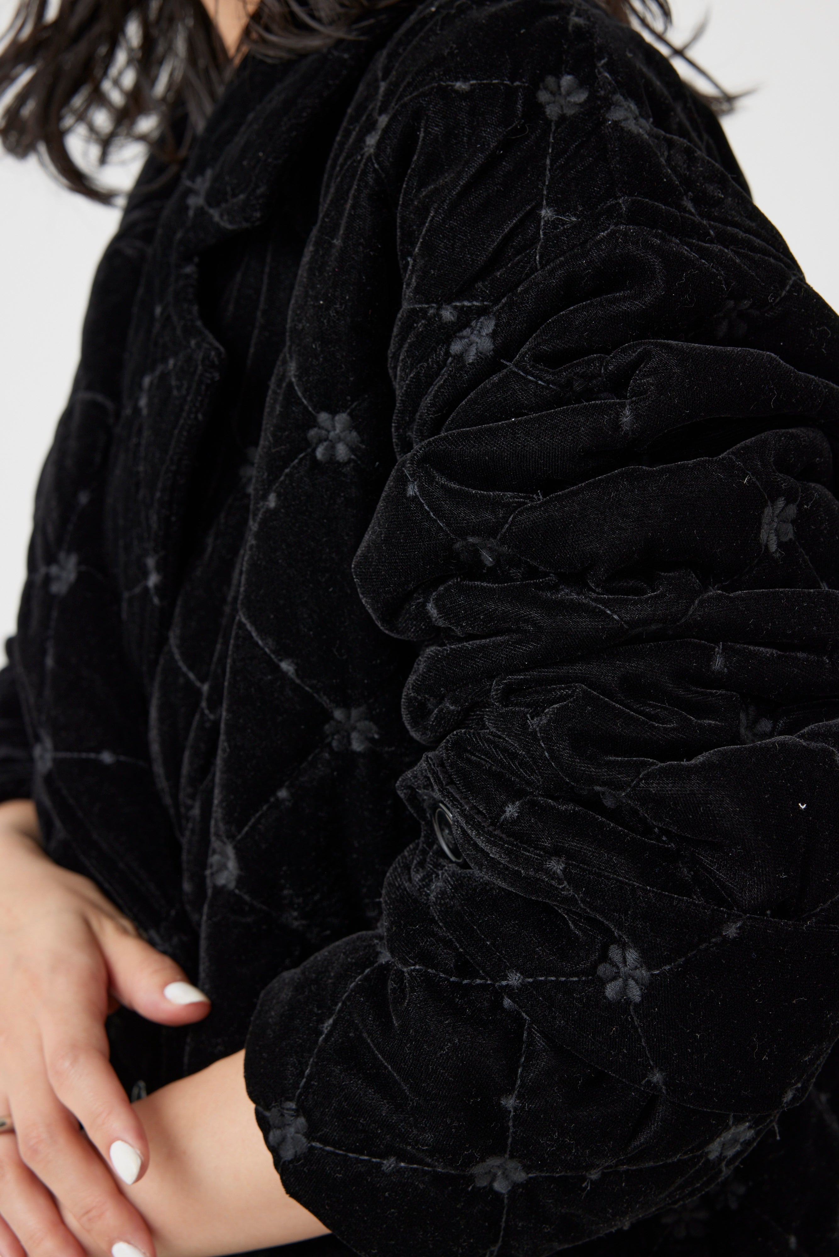 クロスライン刺繍ベロアジャケット(6261-356)