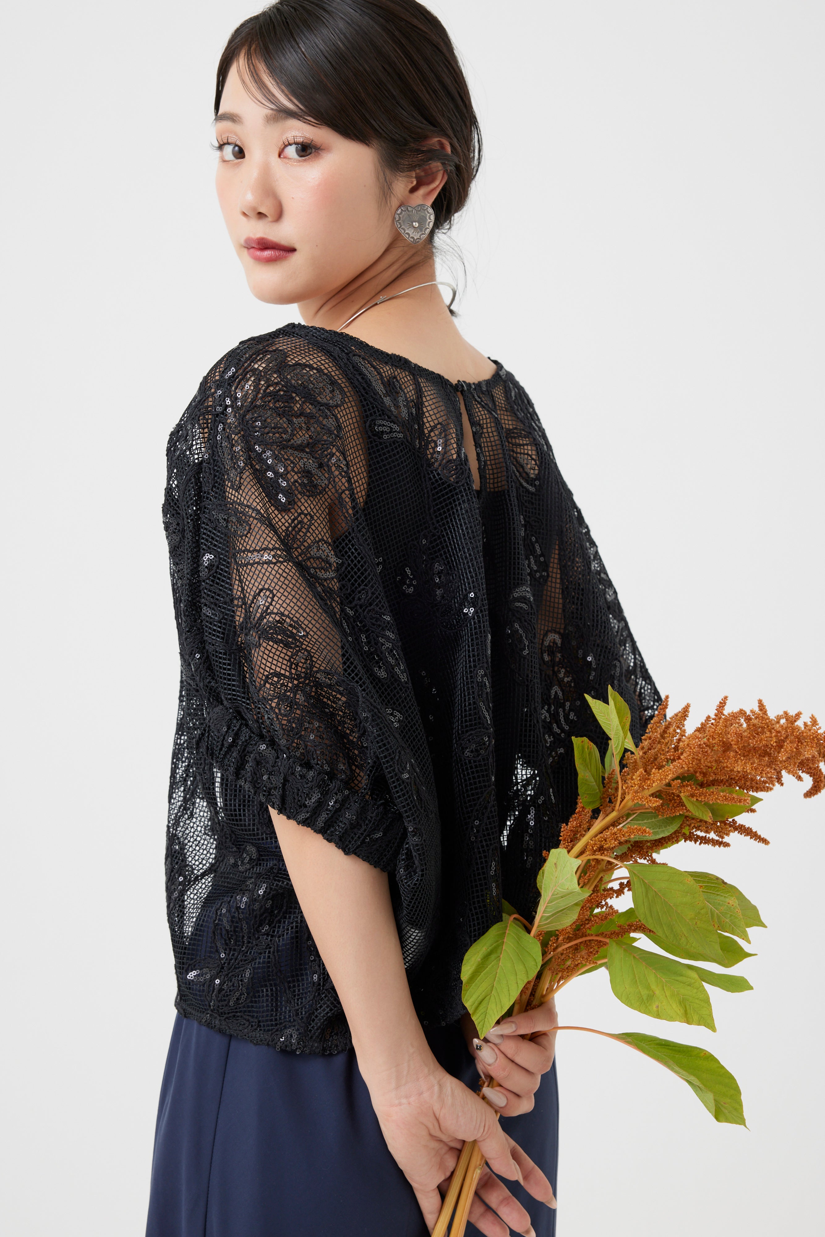 ボタニカルパターンスパングルドルマンブラウス(6260-375)