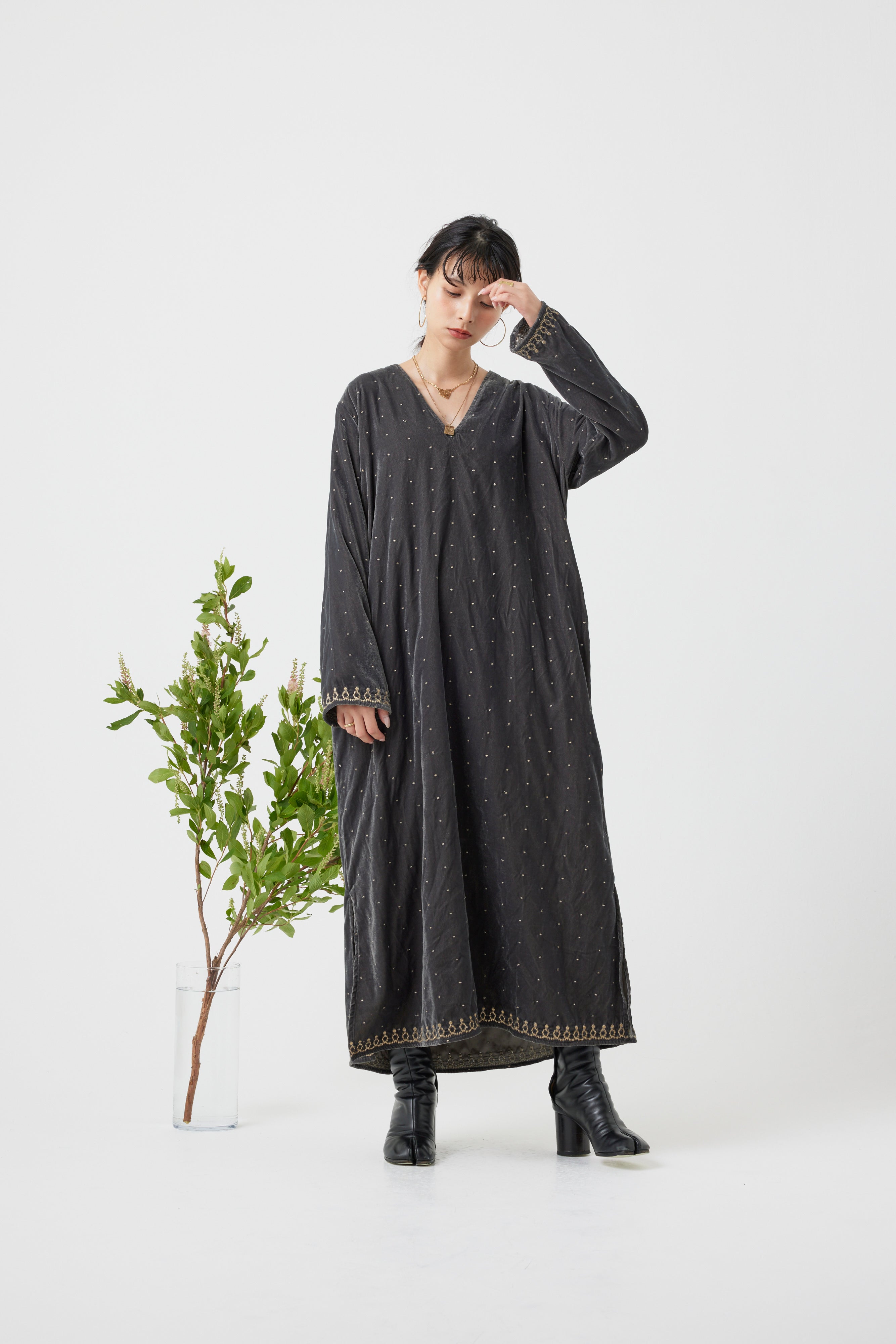 【 9/12ご予約開始 】インドベロアドット刺繍ワンピース(6265-359)