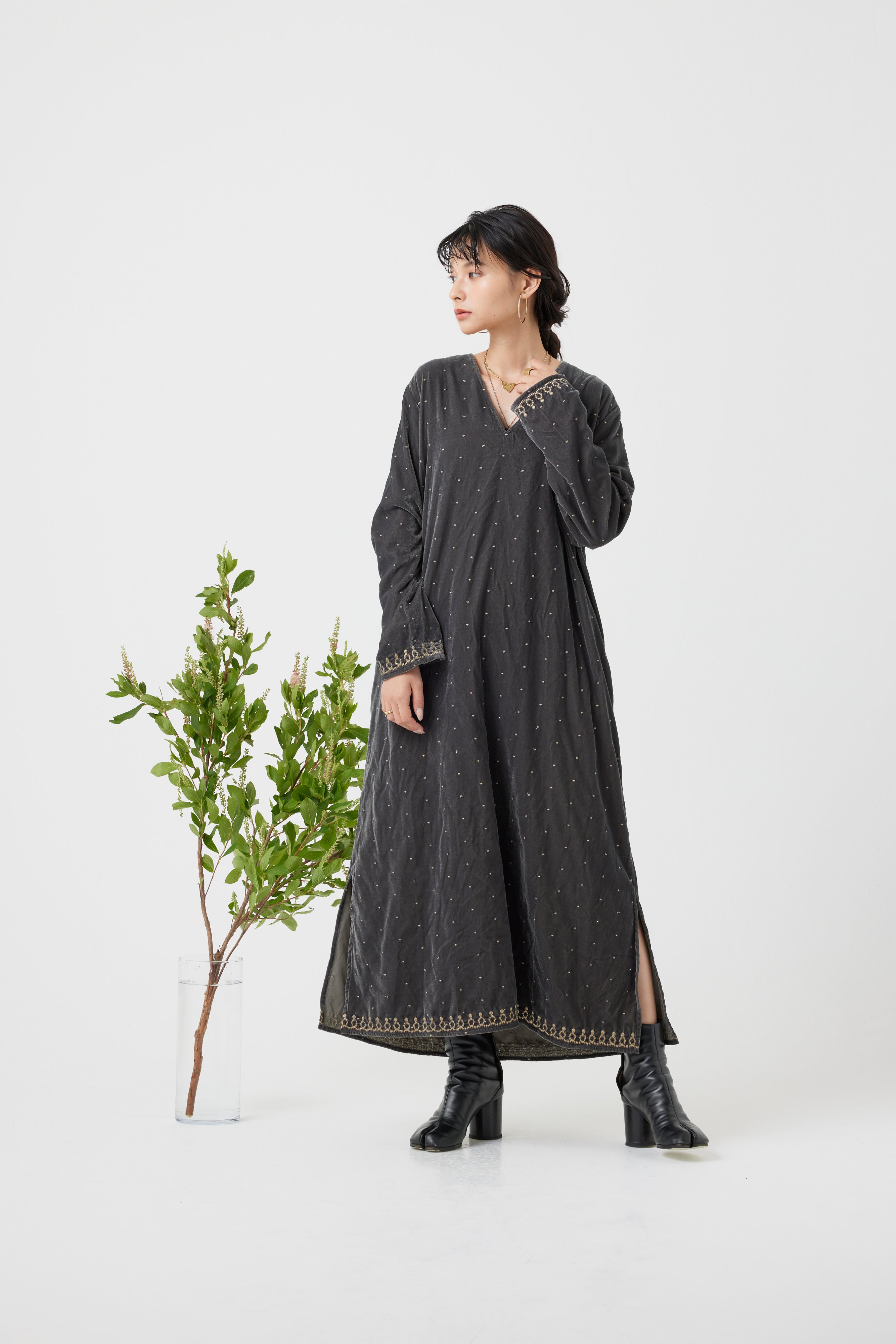 【 9/12ご予約開始 】インドベロアドット刺繍ワンピース(6265-359)