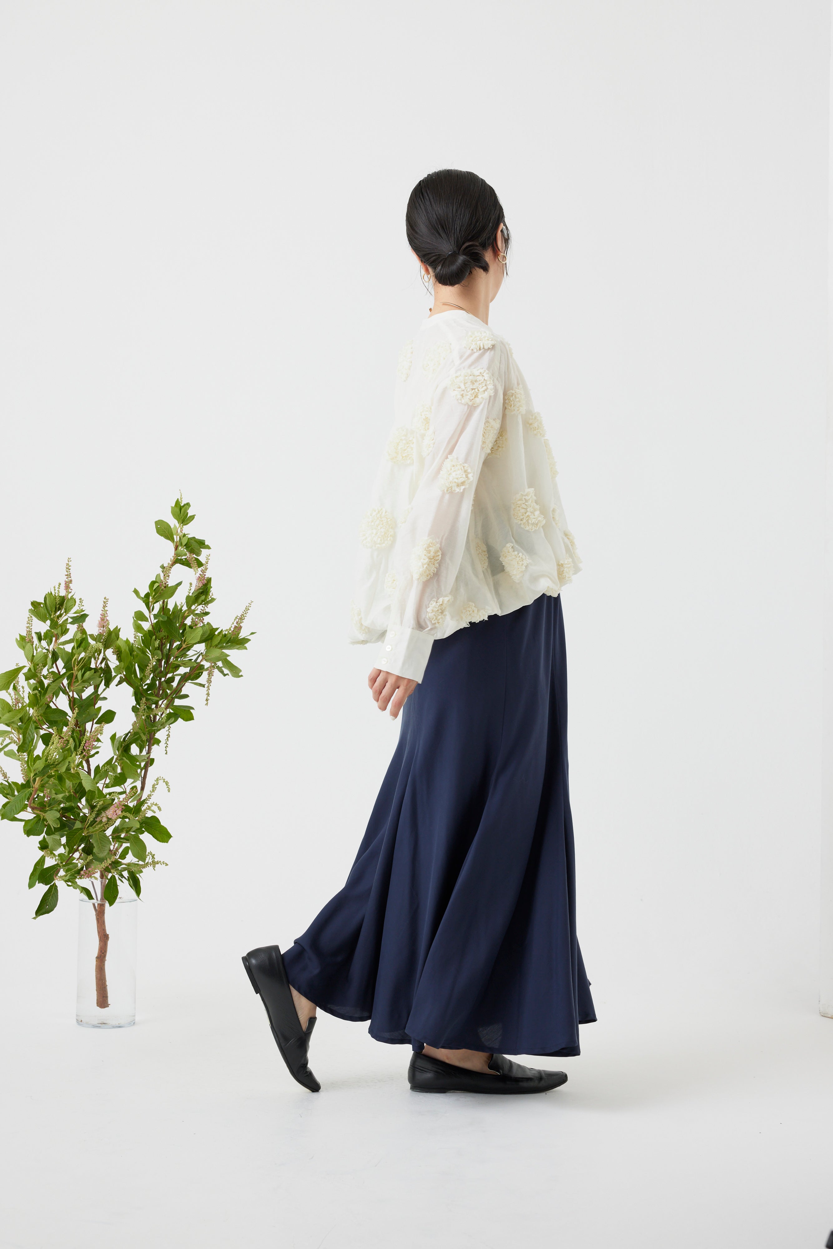 【ご予約商品/1000Pプレゼント】フラワーバルーンブラウス(6262-451)