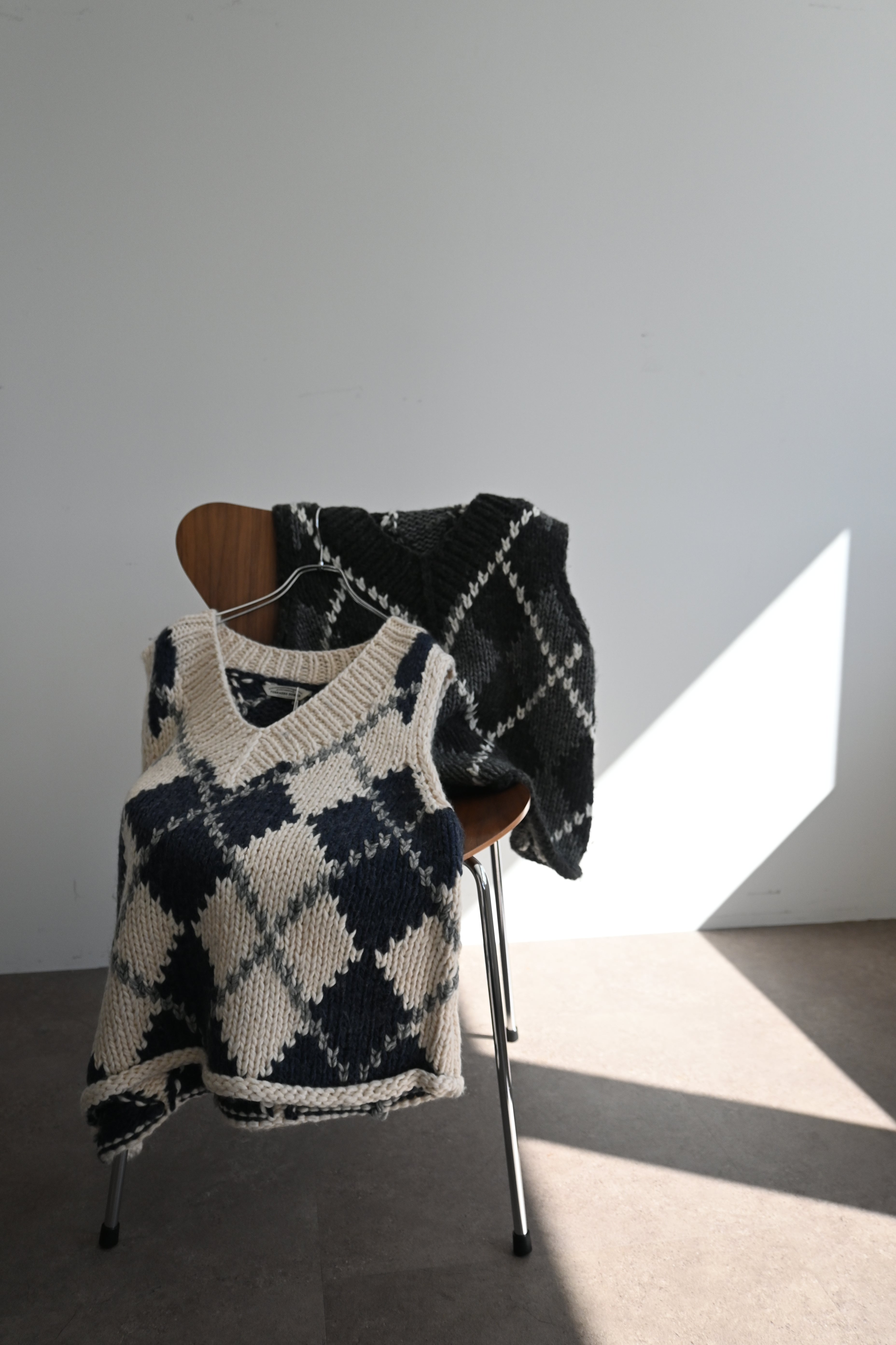 ハンドメイドカウチンニットベスト(6262-468)