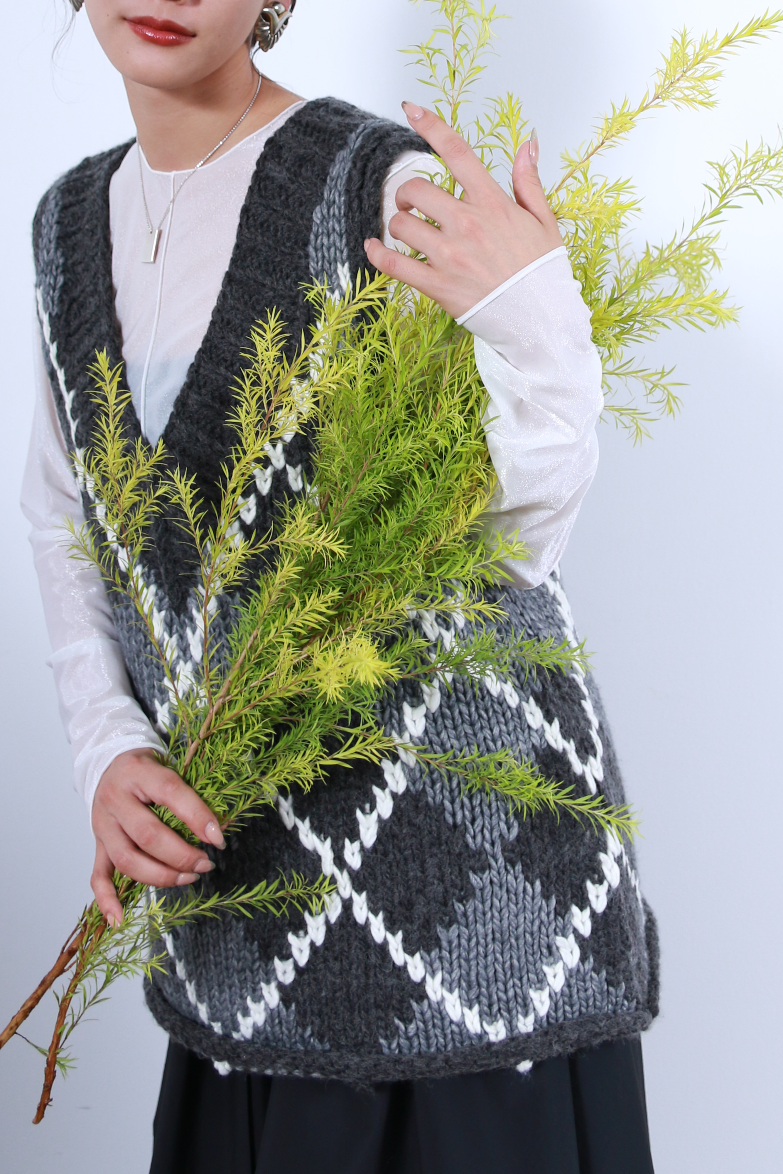 ハンドメイドカウチンニットベスト(6262-468)