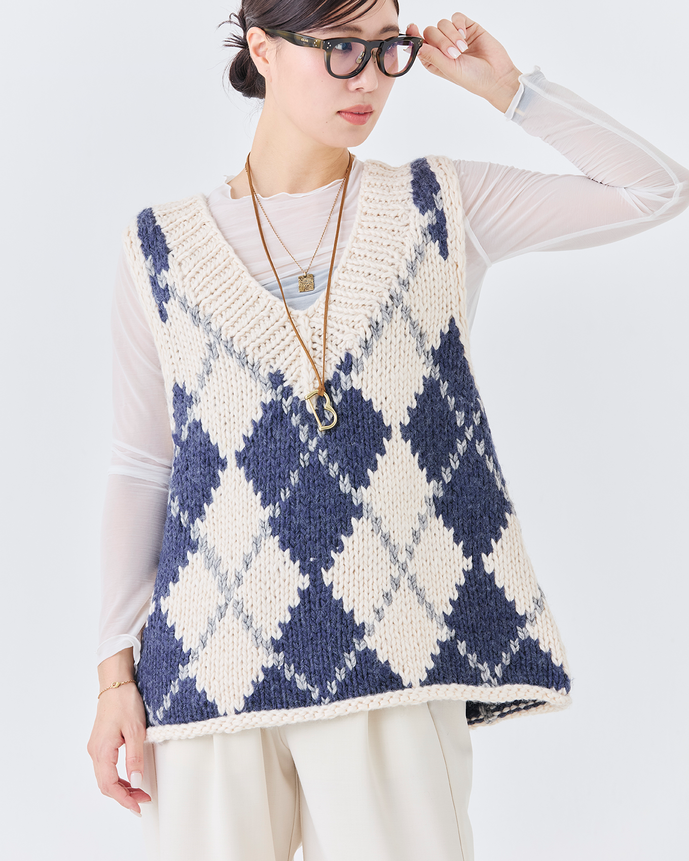 ハンドメイドカウチンニットベスト(6262-468)