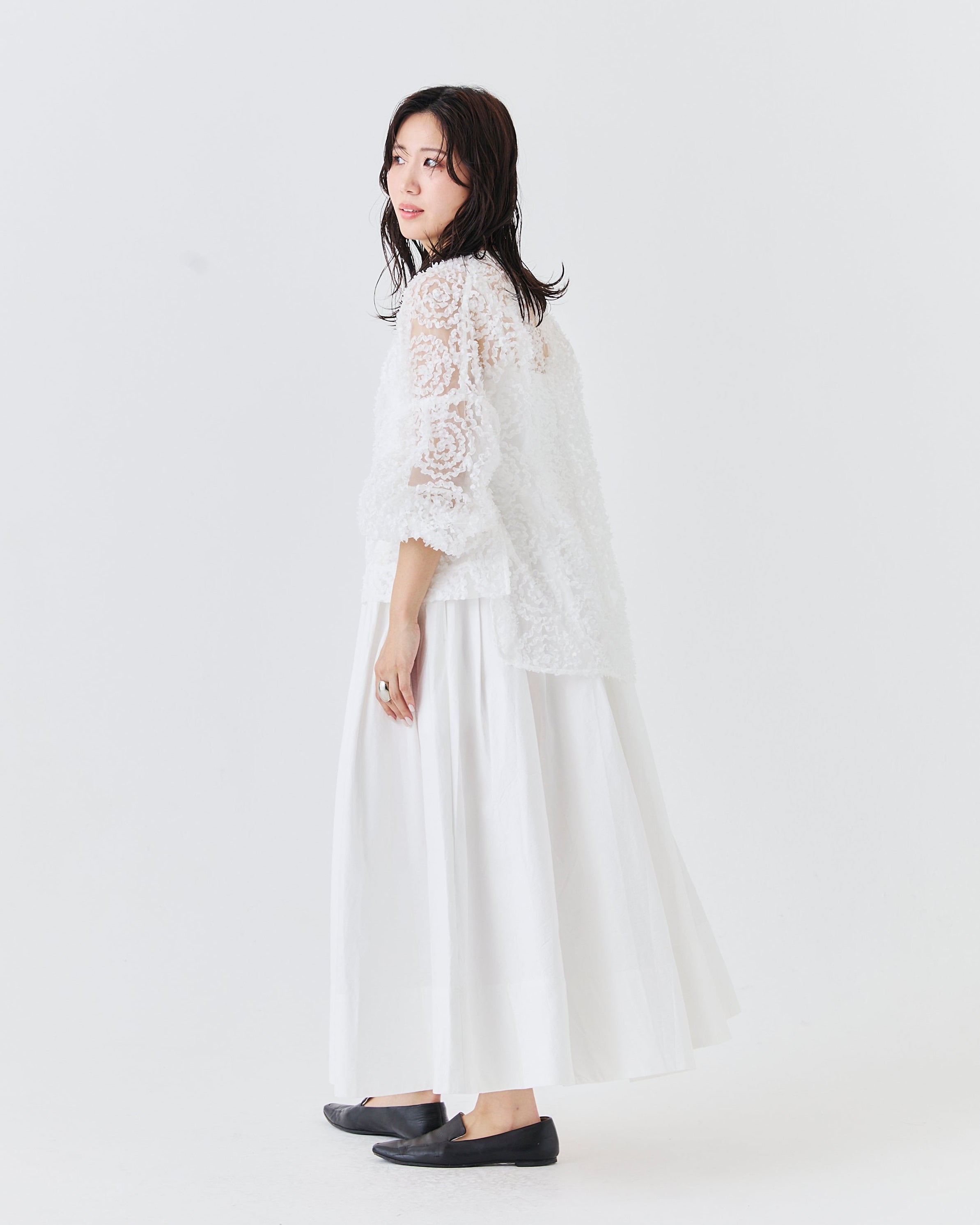 メッシュ刺繍レースブラウス(6259-482/6265-572)