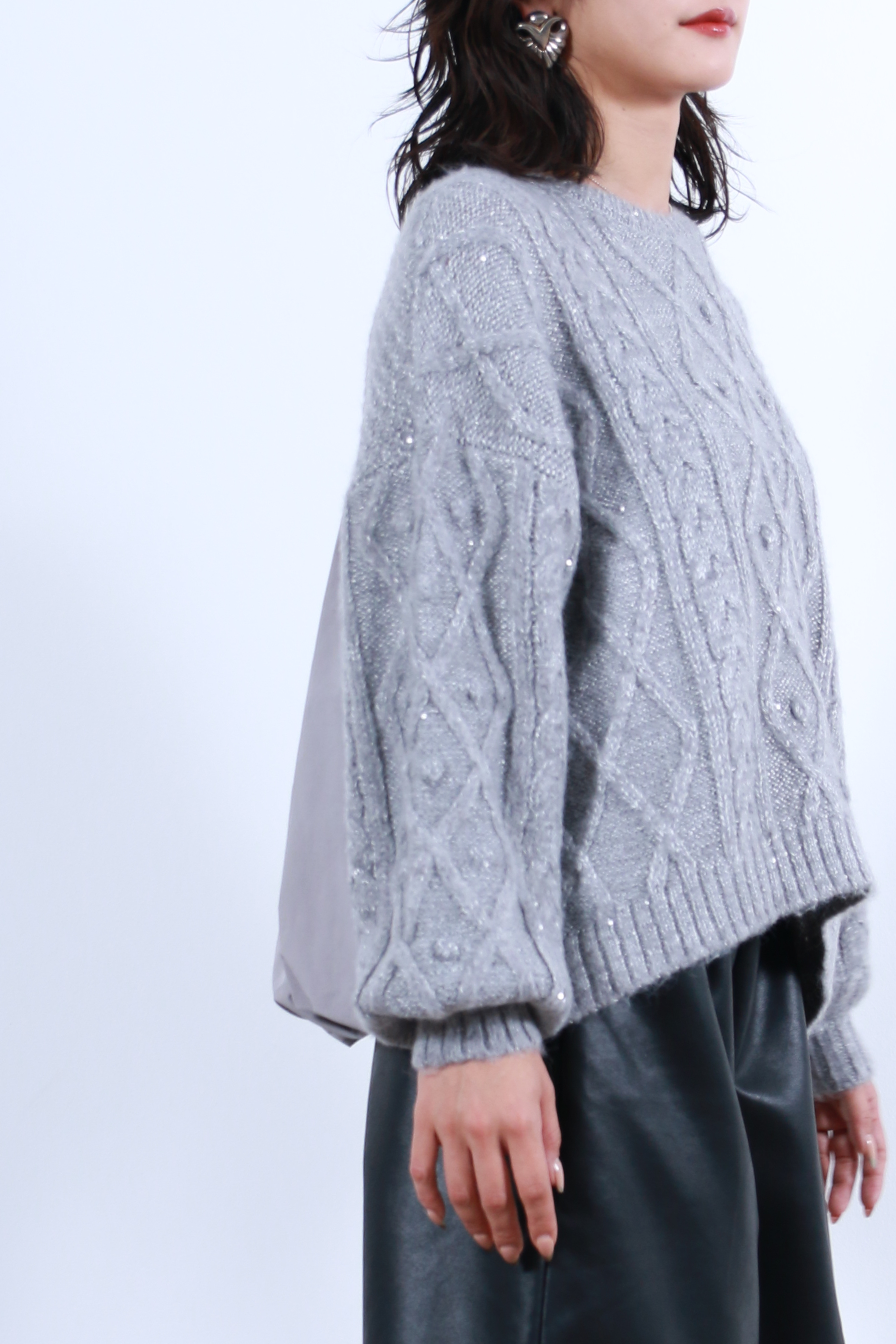 ケーブルニット×後ろバルーン布帛トップス(6263-515)