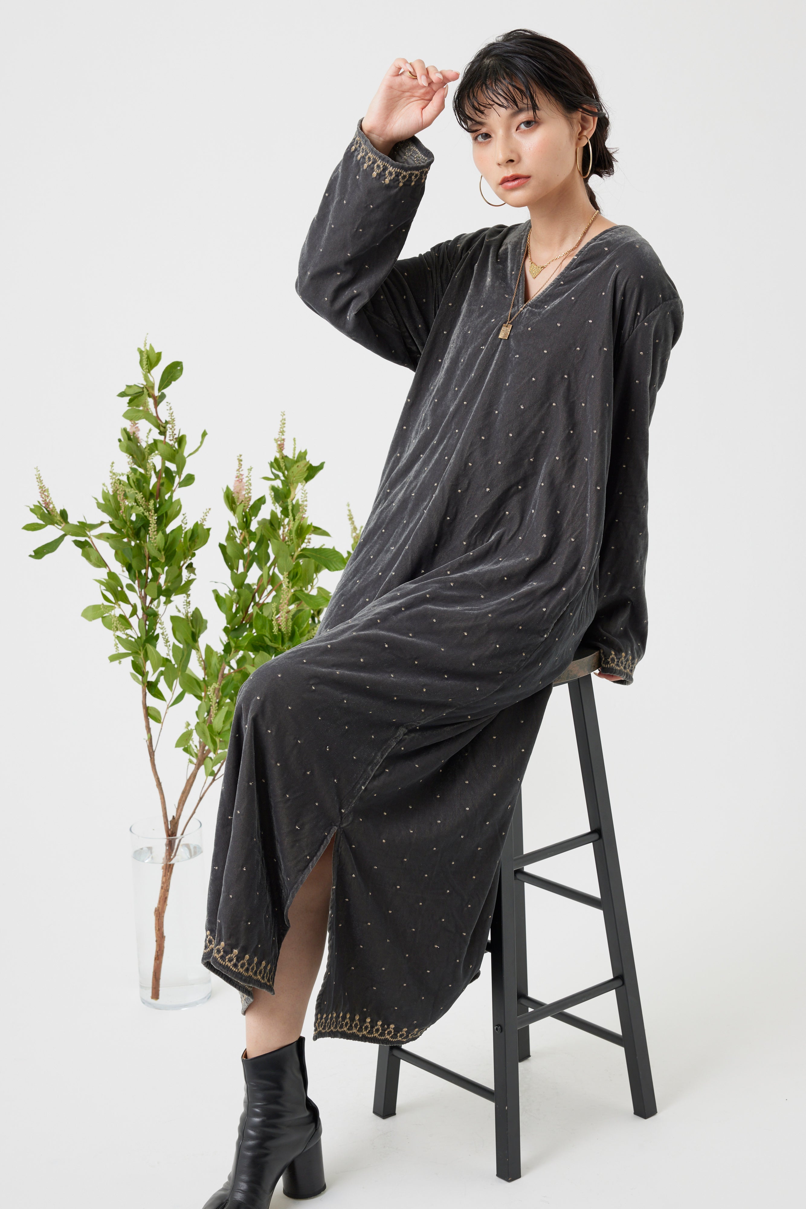 【 9/12ご予約開始 】インドベロアドット刺繍ワンピース(6265-359)
