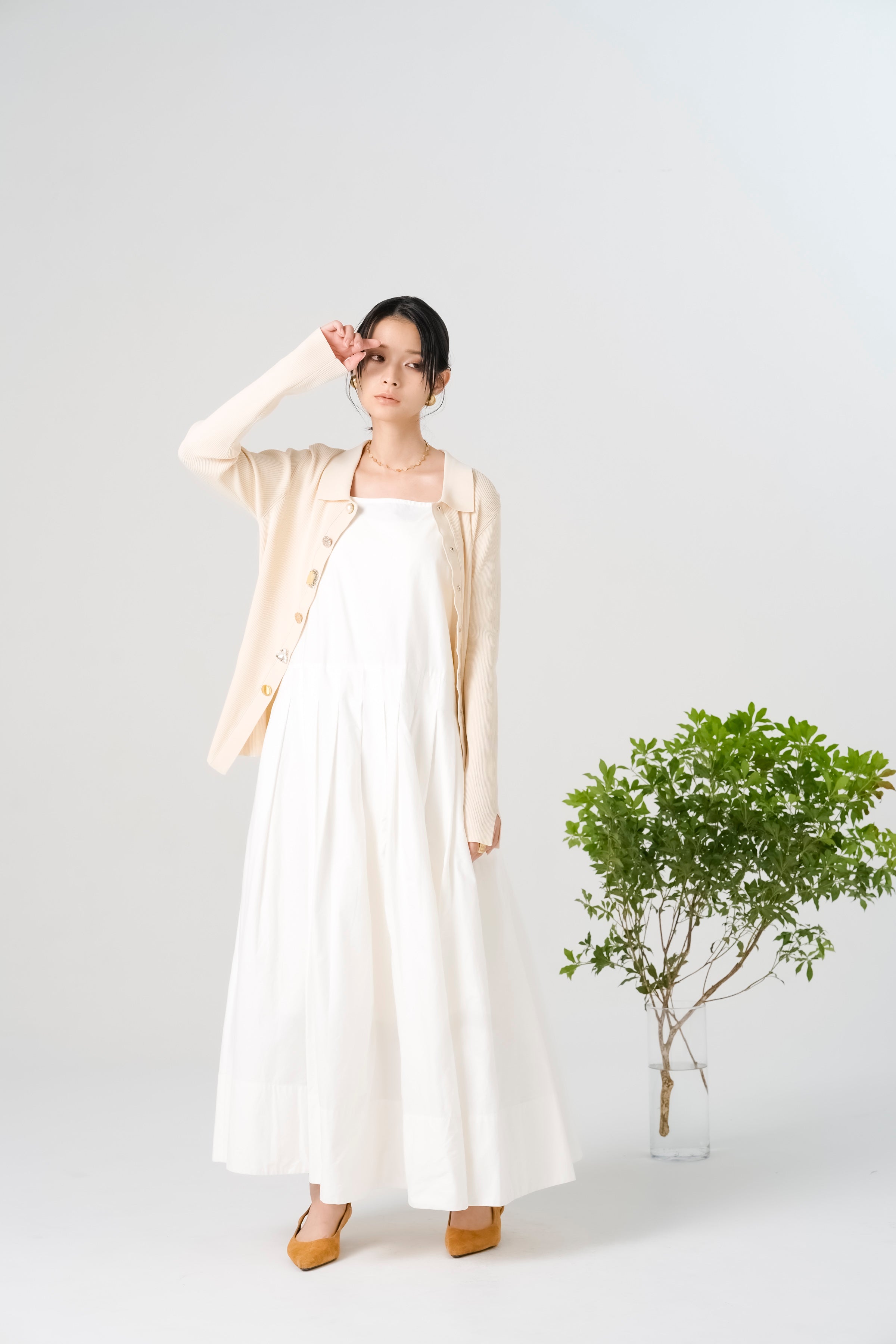 【8/7- 先行販売】ビジューポロニットトップス(6268-688)