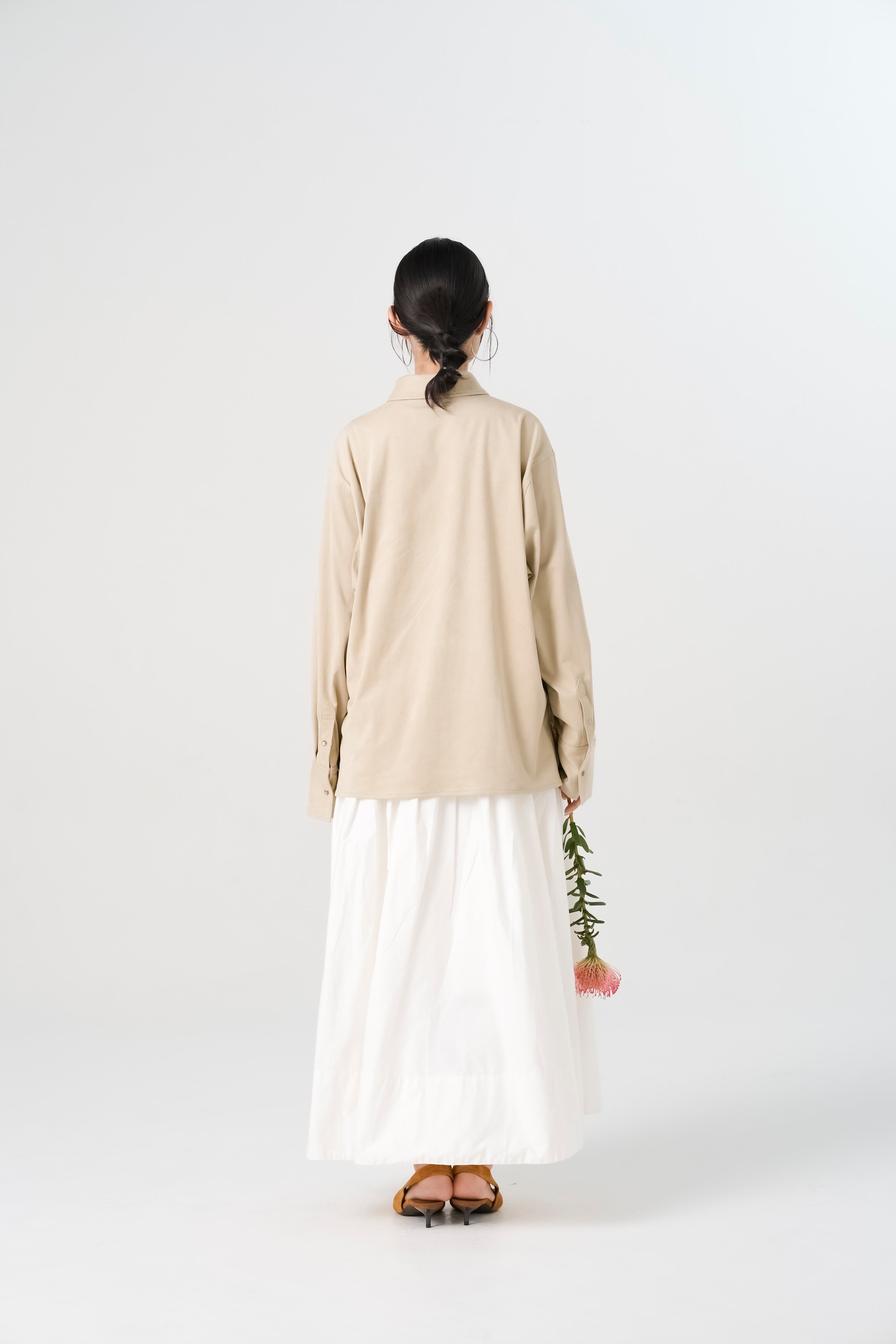 【8/7- 先行販売】カットワークスエードシャツ(6268-452)