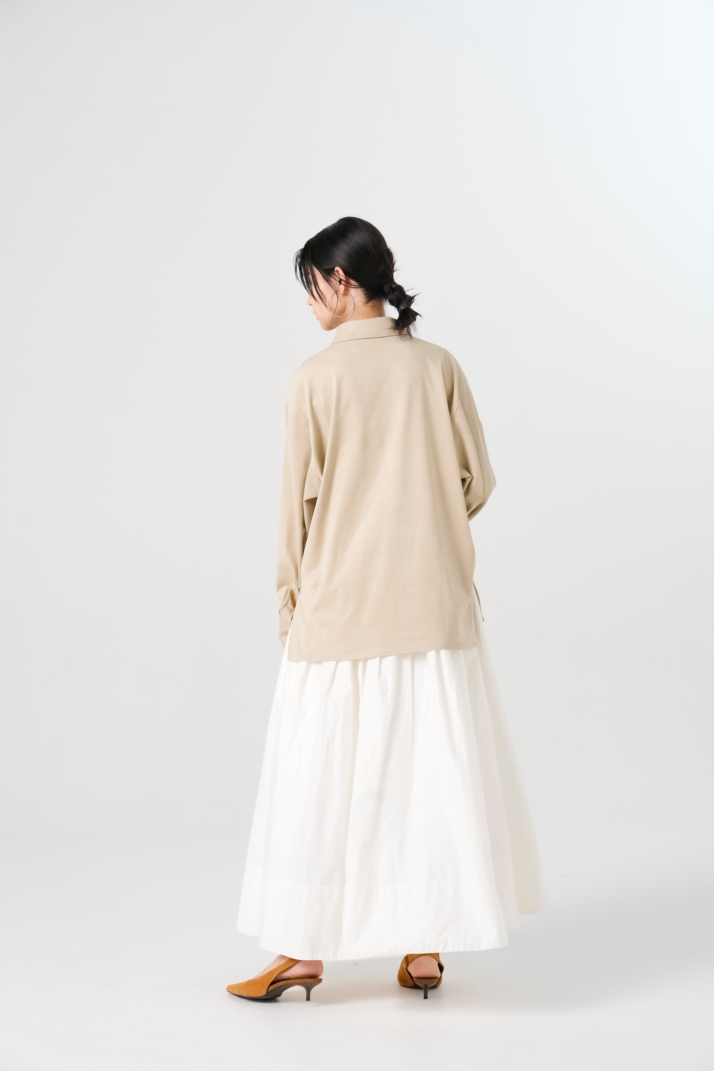 【8/7- 先行販売】カットワークスエードシャツ(6268-452)